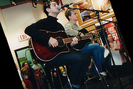 wave_at_levis3-lg.jpg